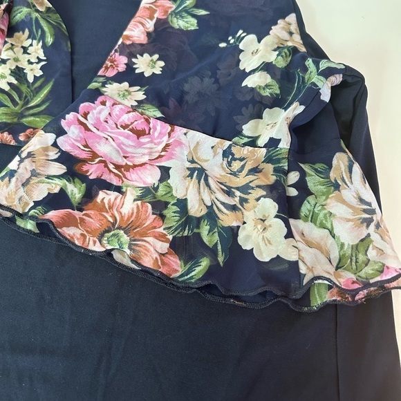 NWOT Liz Mcoy Navy Knit Top With Chiffon Floral Tie and Short Sleeves - Picture 9 of 11